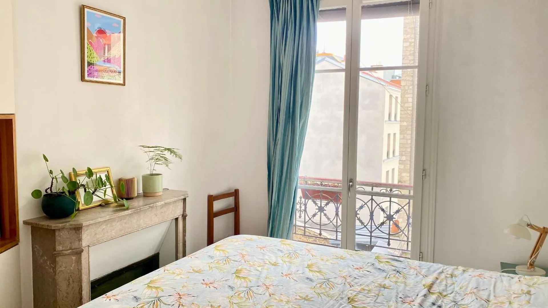 Splendid Apartment Near La Villette Paris